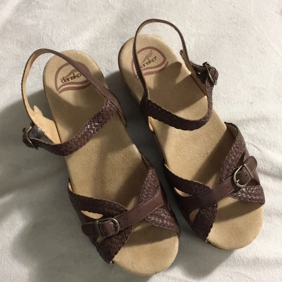 Dansko Shoes - 🔥Dansko • Wooden Strappy Sandals